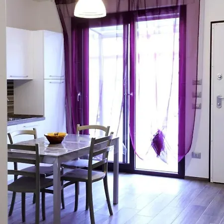 Terrace House, Private Outdoor Area, 250m From Sea